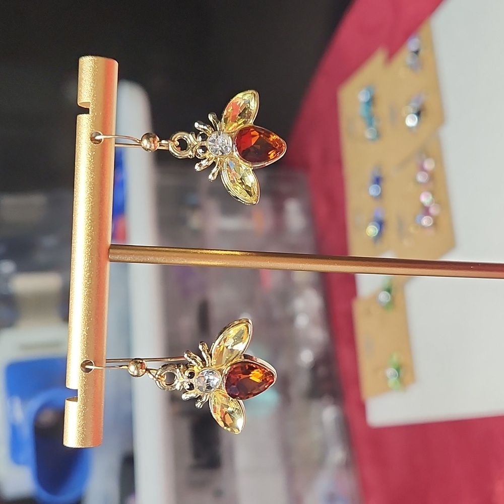 “Queen Bee” Royal Crystal Gold Insect on 14kt Gold Filled Hook Earrings - Picture 4 of 4